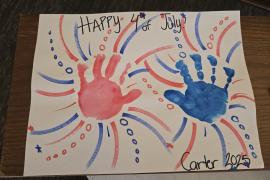 pháo hoa in tay màu đỏ Người Da Trắng và xanh