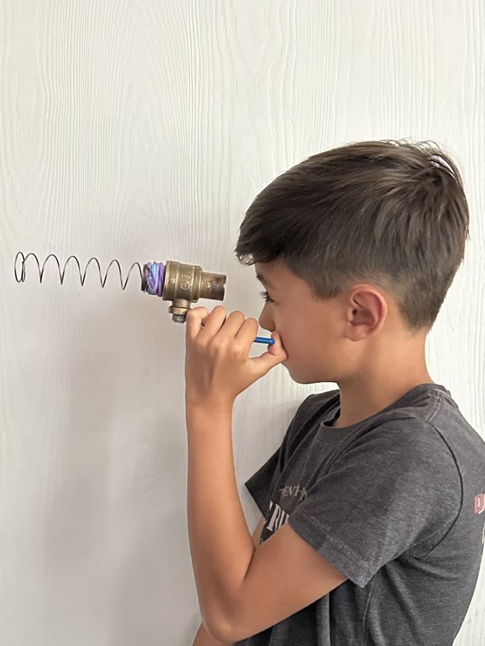 Phát minh của tôi được gọi là Near-Side Scope, hay viết tắt là NSS.